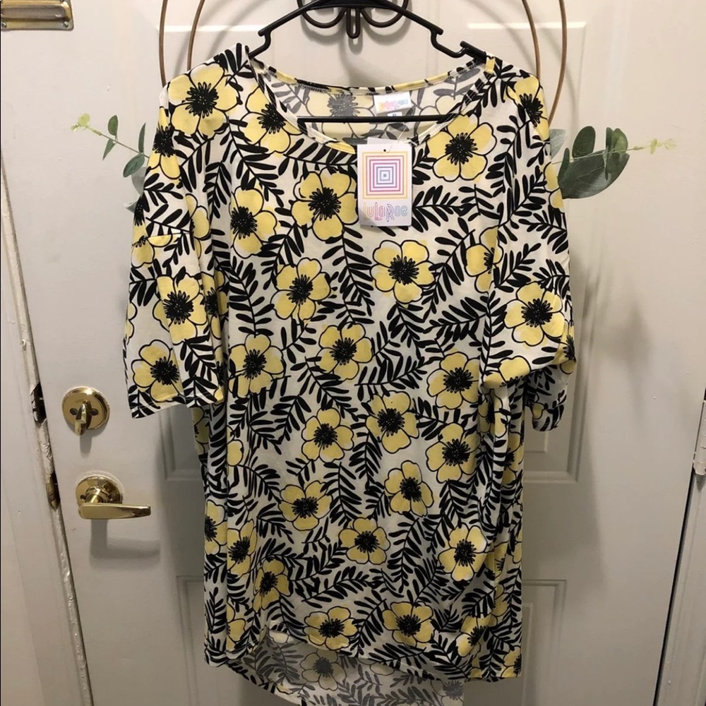 Womens Lularoe Top Size XL NWT - Picture 1 of 3